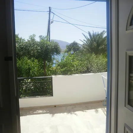 One Bedroom Apartm, With Free Parking Sea View 아파트