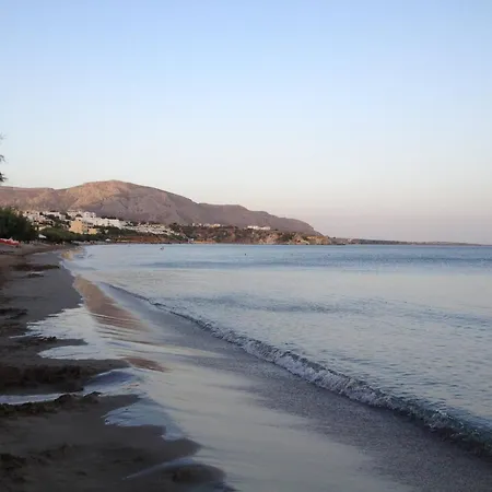 One Bedroom Apartm, With Free Parking Sea View Makrýgialos