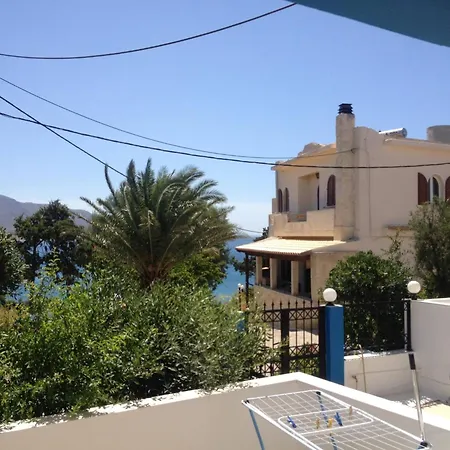 One Bedroom Apartm, With Free Parking Sea View 아파트