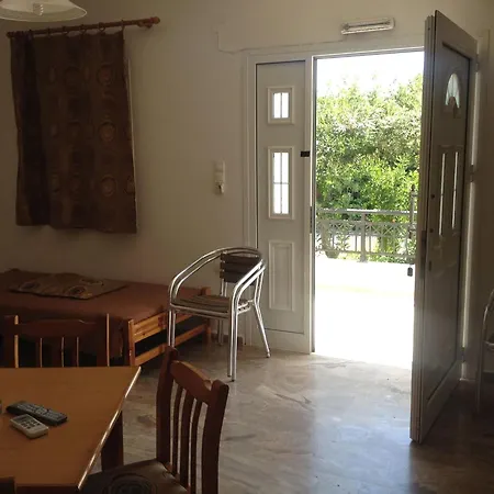 One Bedroom Apartm, With Free Parking Sea View 아파트
