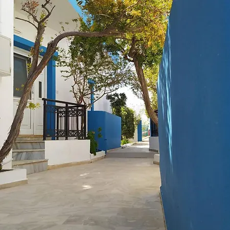 One Bedroom Apartm, With Free Parking Sea View 아파트 *
